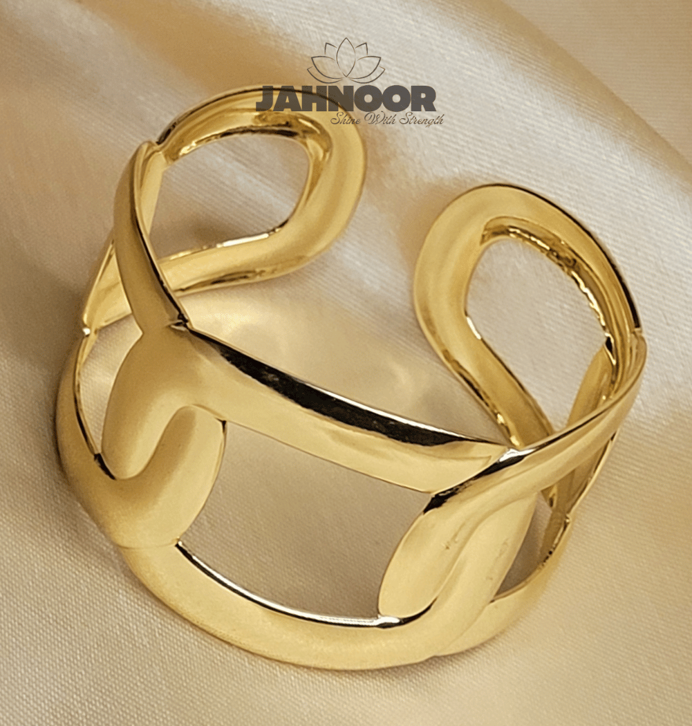 Modern Interlocking Wide Gold Bracelet