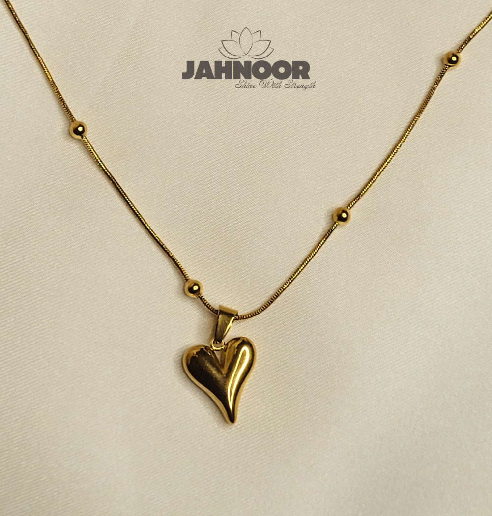 Minimalist Gold Heart Dainty Necklace