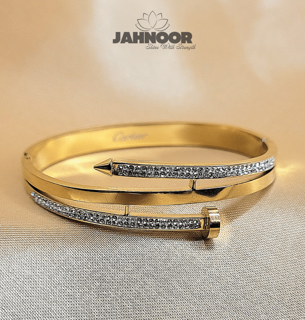 Luxury Gold Nail-Style Crystal Bracelet for Women