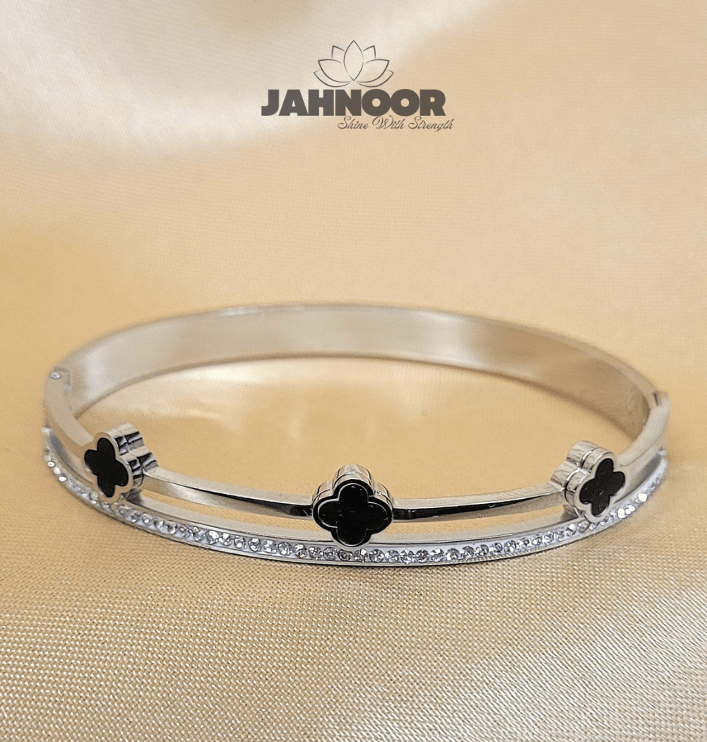 Clover Crystal Silver Bangle