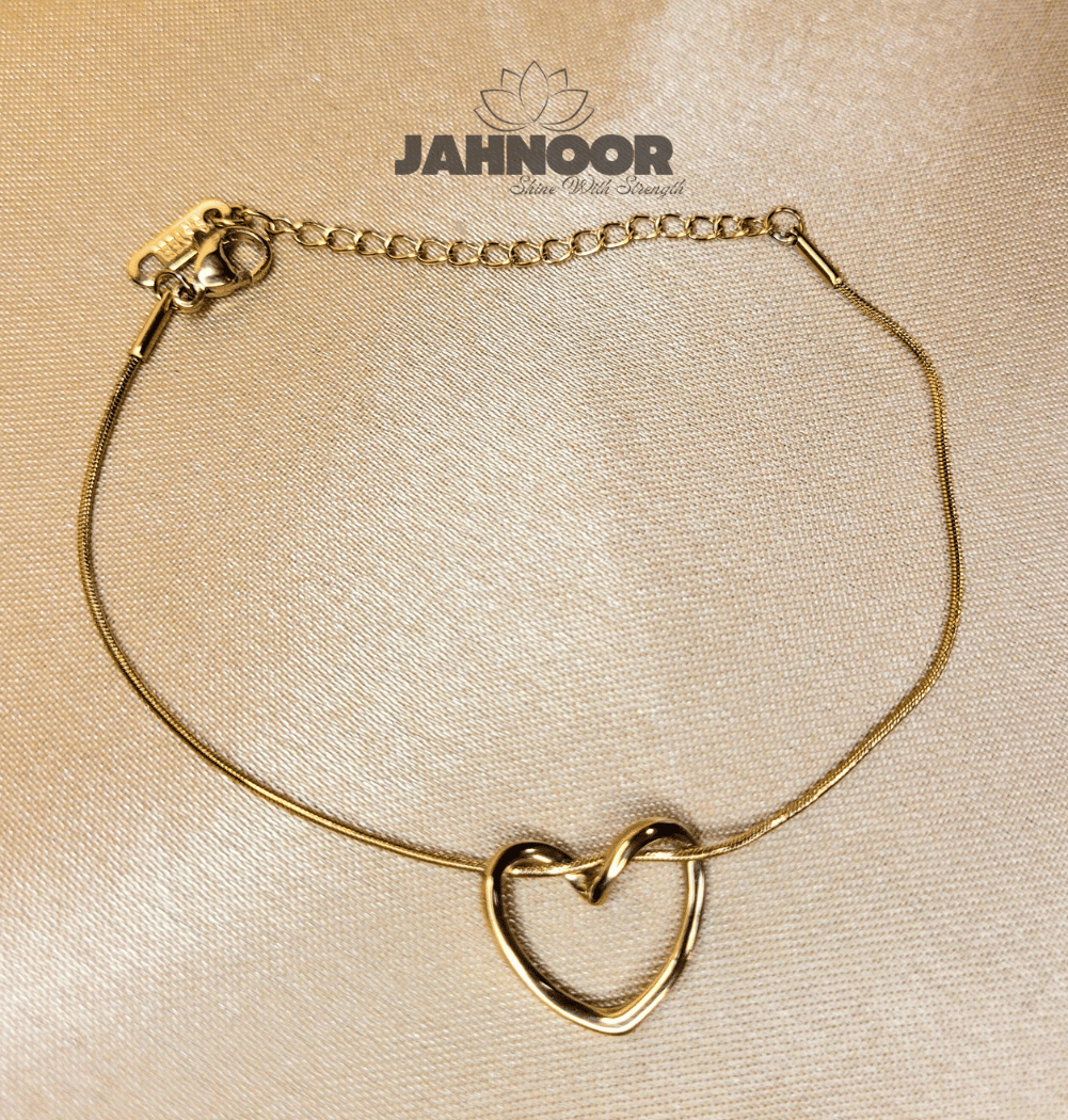 Golden Heart Charm Bracelet.