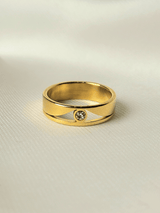 Elegant Gold Solitaire Ring