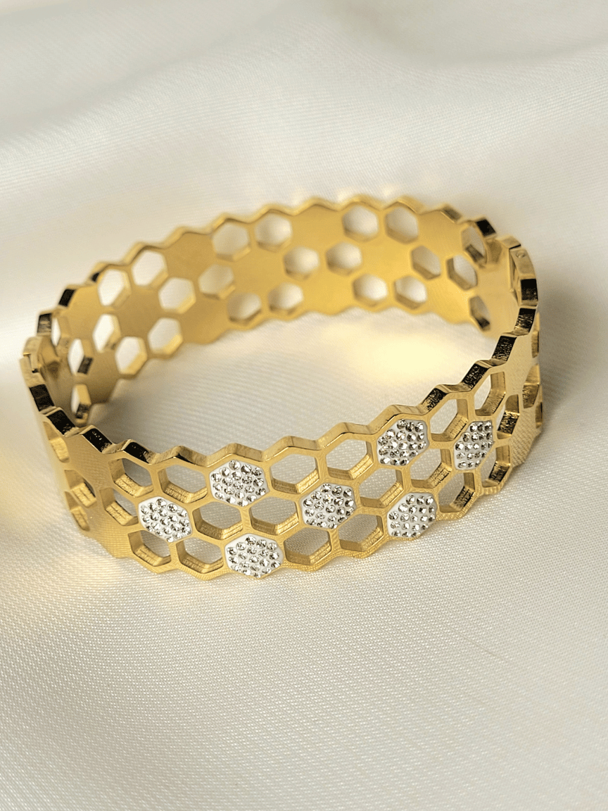 Elegant Gold Crystal Cutout Bracelet